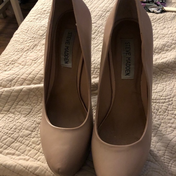 Steve Madden Deja Vu Heels - Picture 3 of 6